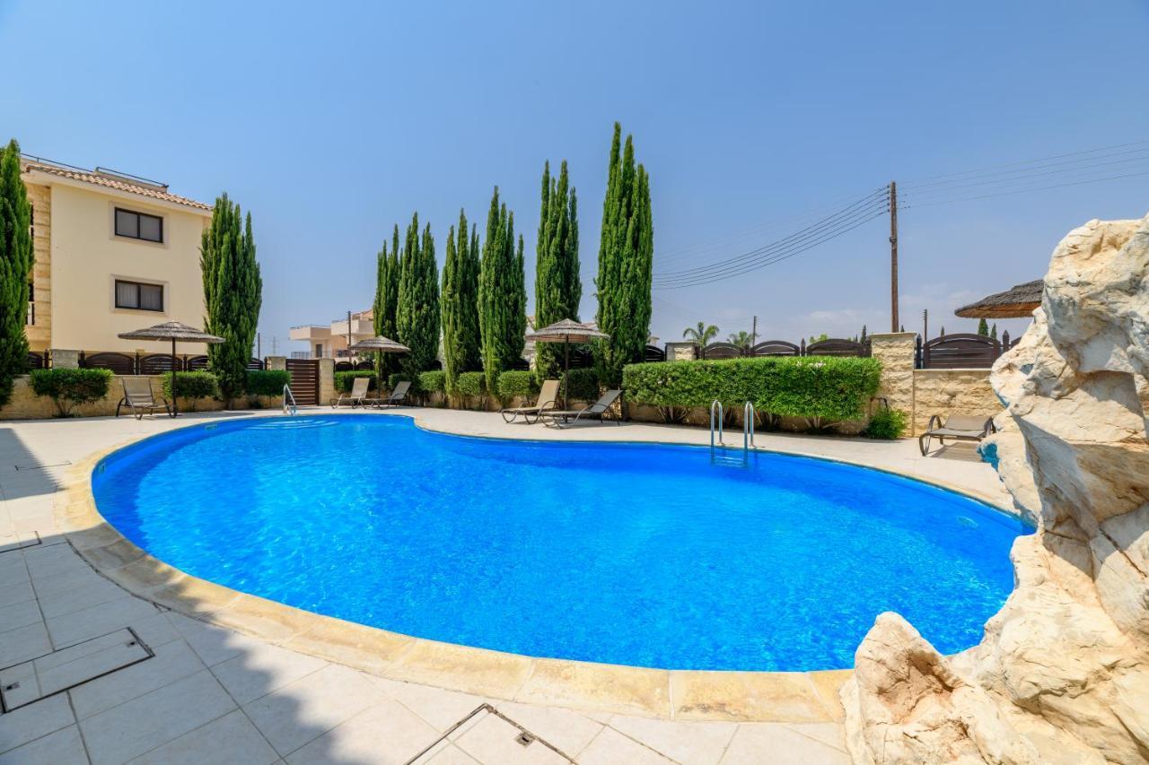 Blue Serenity Complex Larnaca Exterior photo